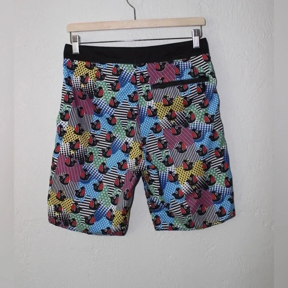 Boy’s Vans X Discovery Channel Shark Week Unlined Board Shorts Size 29/18
